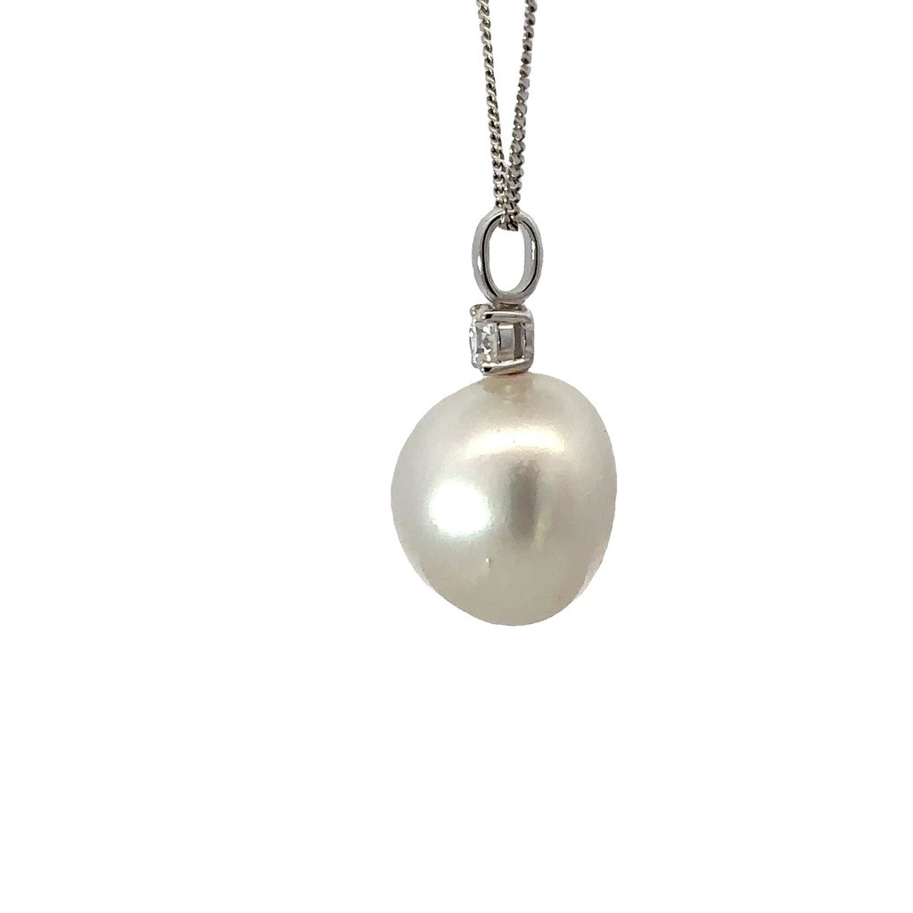 South Sea Pearl Pendant With Diamond In 9KWG