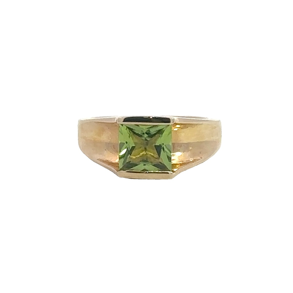 Peridot 14K Yellow Gold Ring