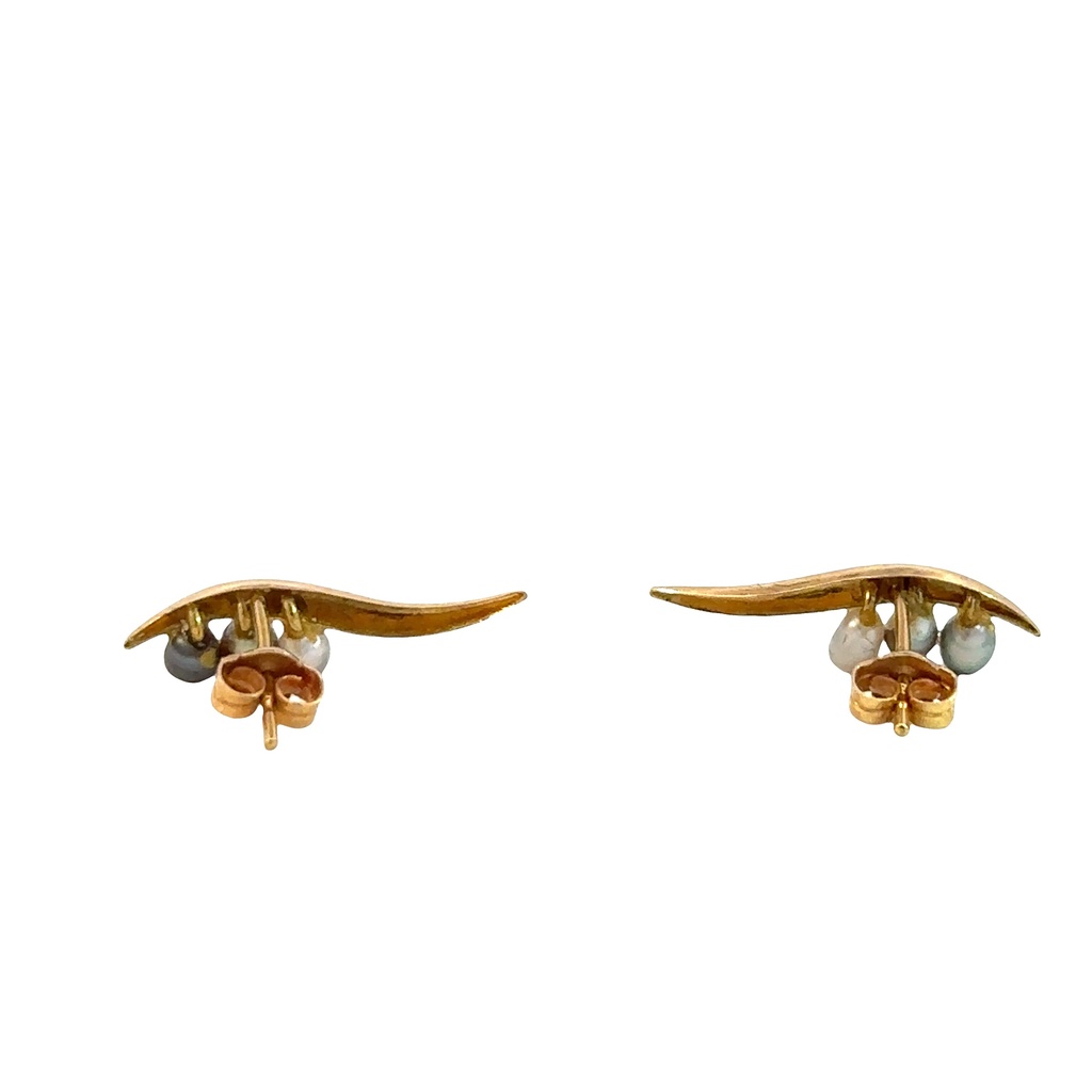 Pearl Stud Earrings In 18K Yellow Gold