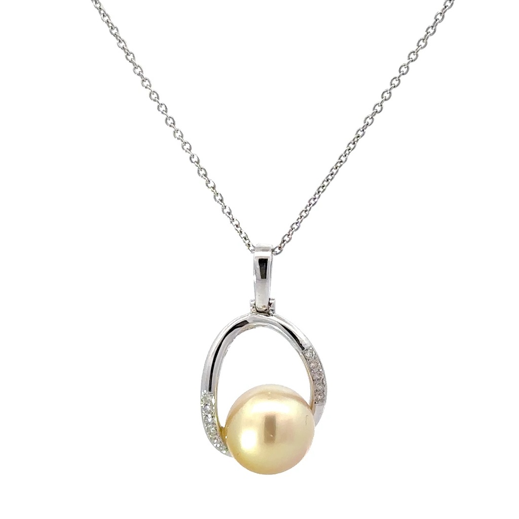 18ct White Gold Pendant South Sea Pearl & Diamond