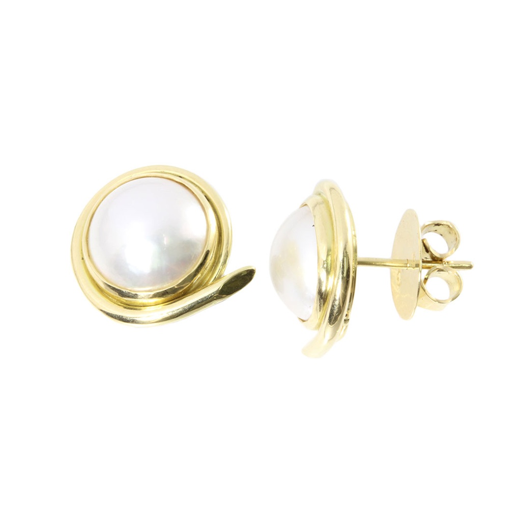 18ct Yellow Gold Bezel Set Mabe Pearl Studs