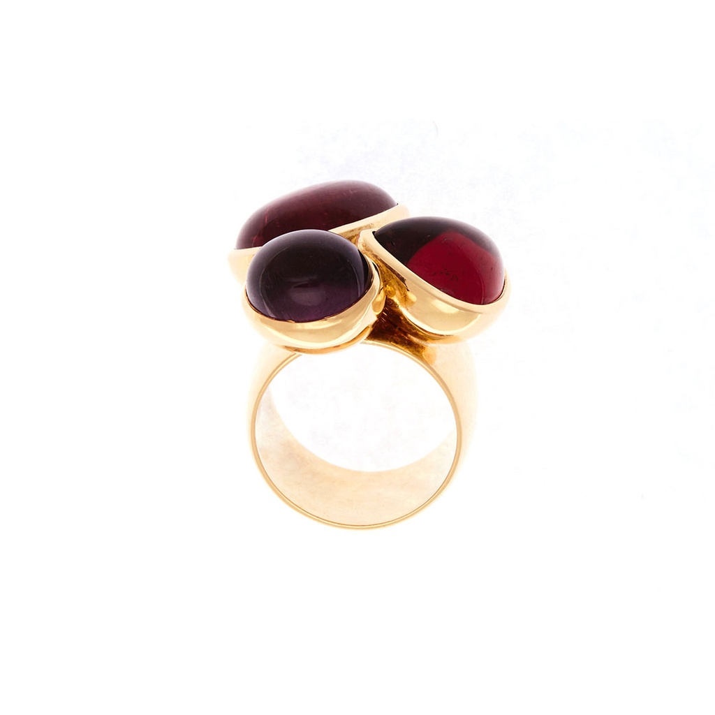 18ct Yellow Gold Cabochon Tourmaline Ring