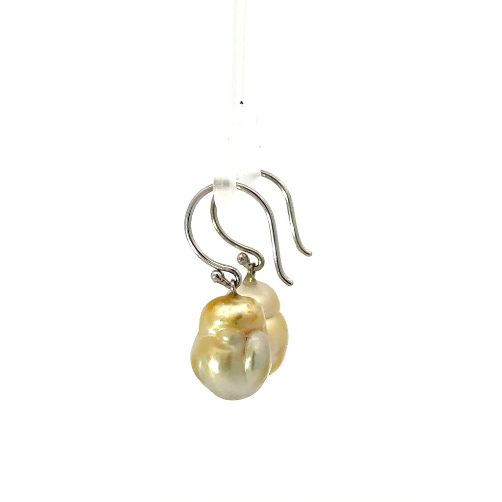 18K white gold shepherds hooks
