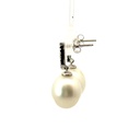 18K white gold south sea pearl earrings with diamond stud