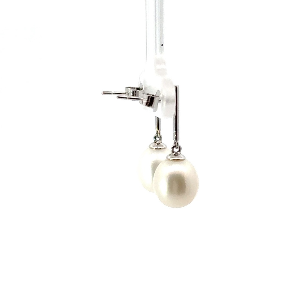 Silver bar with freshwater pearl drop earring