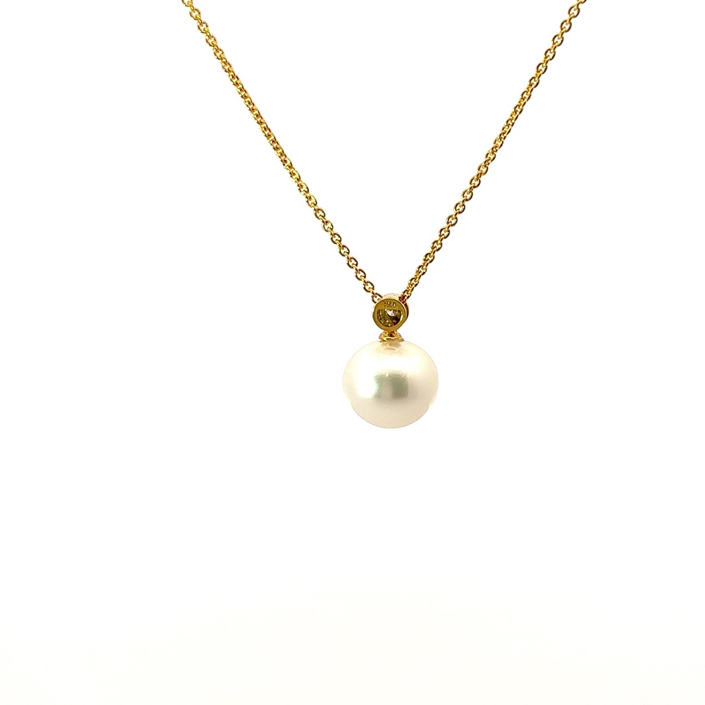 18K south sea pearl and diamond pendant