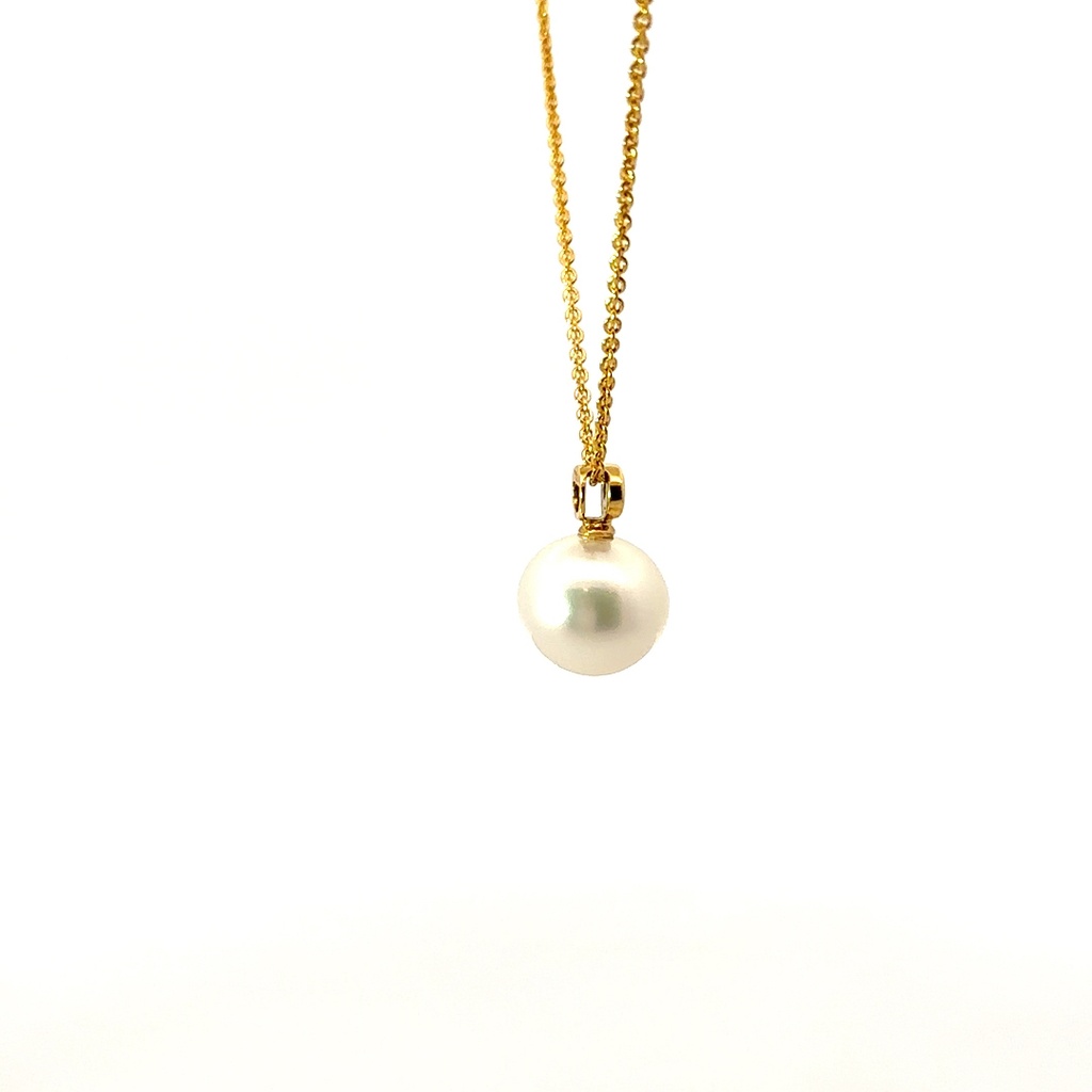18K south sea pearl and diamond pendant