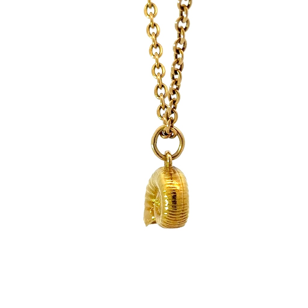 18ct Yellow Gold Nautilus Shell Pendant