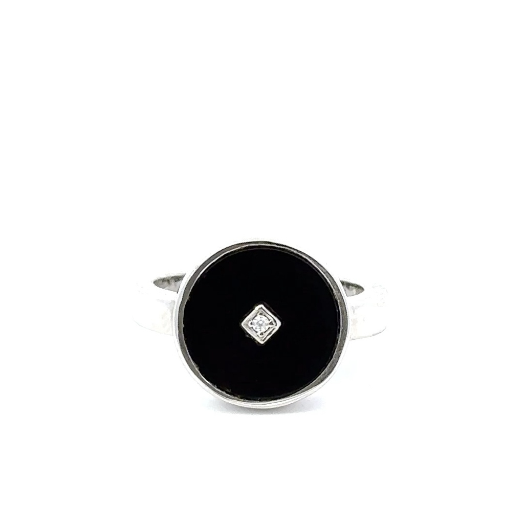 Sterling silver onyx and cz ring