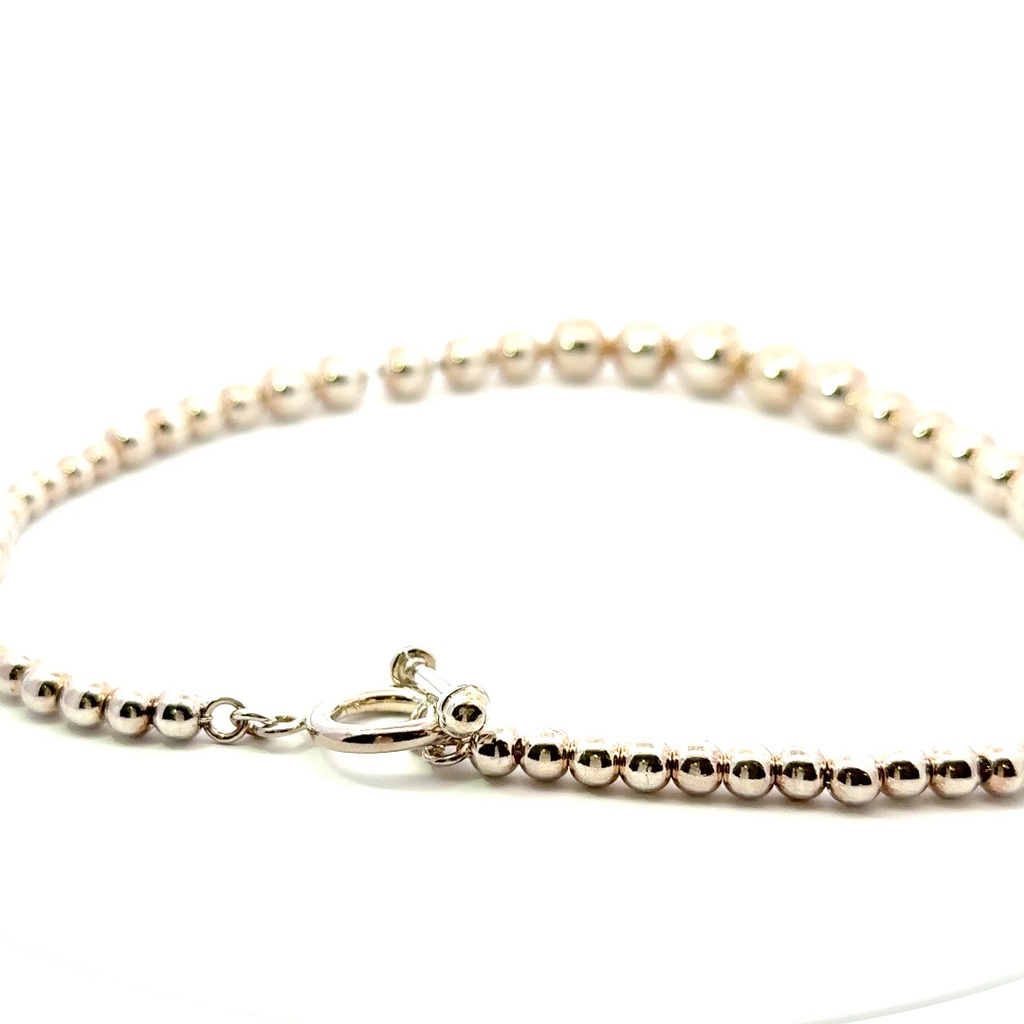 Graduating ball necklace in sterling silver