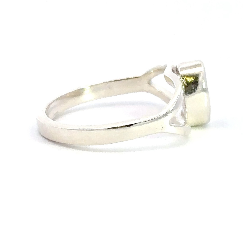 Opal ring in sterling silver with split band