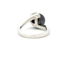 Tahitian pearl with a wavy diamond set band in 18K