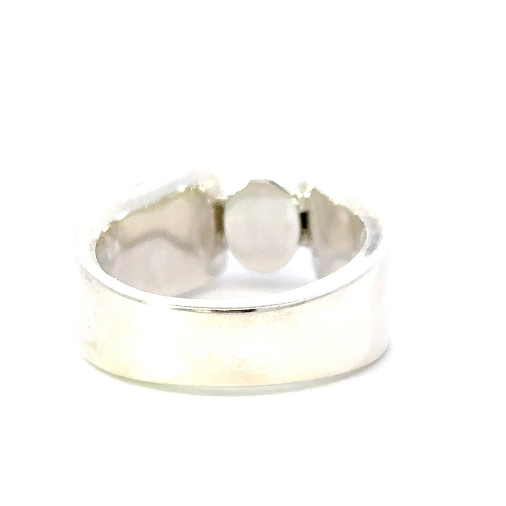 Sterling silver ring with a unique Australian opal