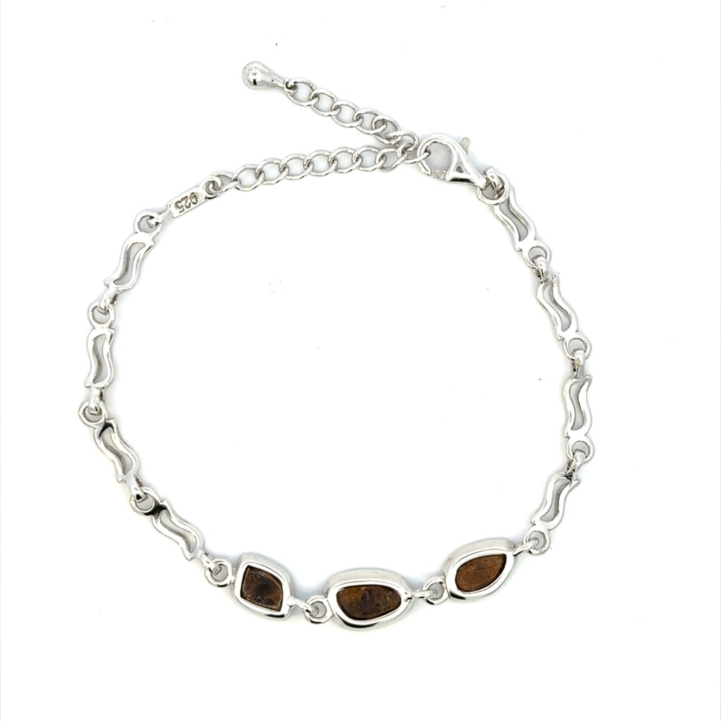 Stunning opal and sterling silver linked bracelet