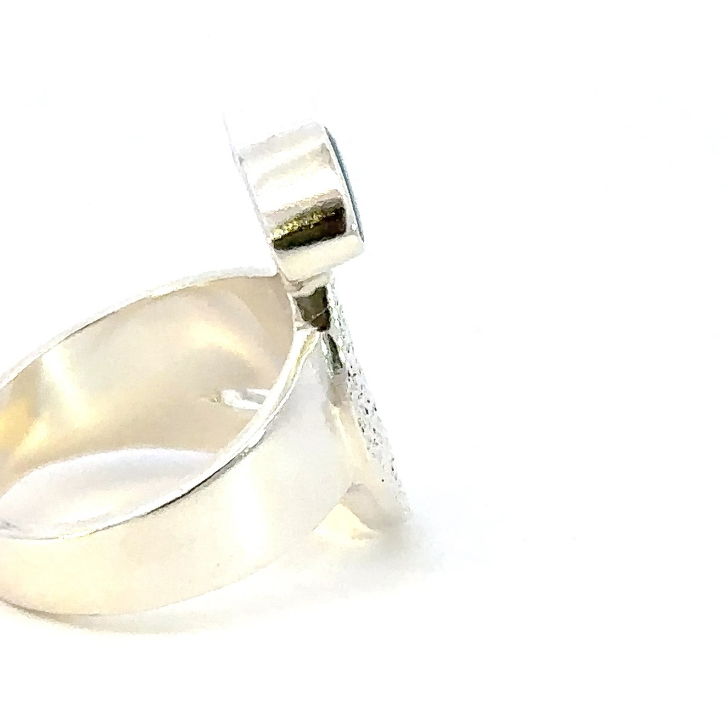 Opal ring in sterling silver with a hammered finish