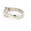 Ceylonese sapphire set in 18K white gold solid band