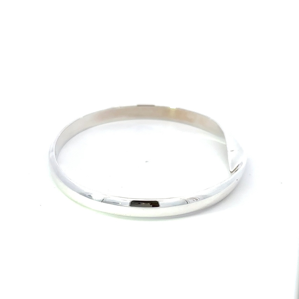 Bangle With A Twist In Sterling Silver