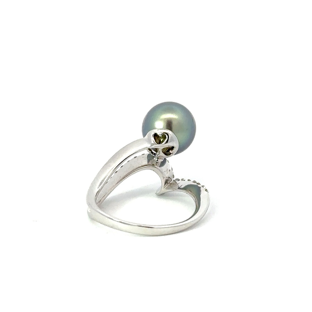 18ct White Gold Tahitian Pearl & Diamond Ring