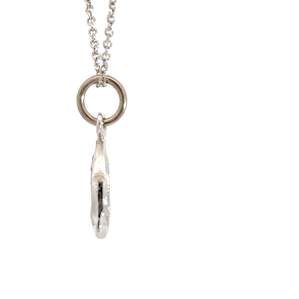 Enchanting 9K White Gold Fish Pendant Necklace – Ocean Inspired Elegance