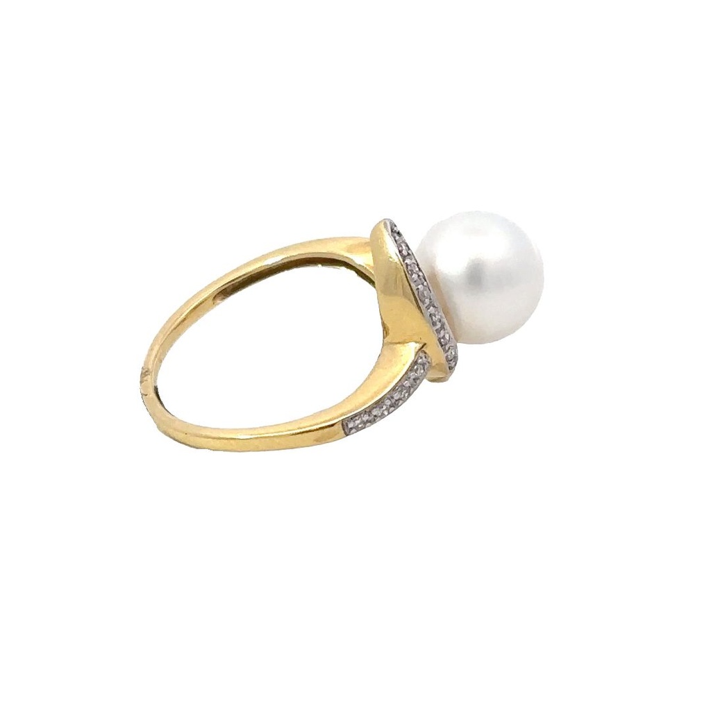 South Sea Pearl & Diamond Ring In 18K Yellow Gold