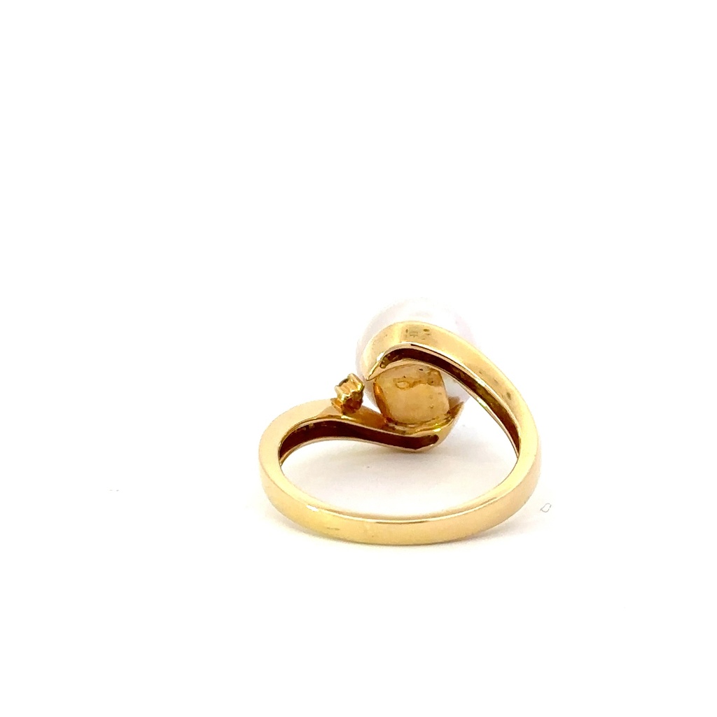 18ct Yellow Gold South Sea Pearl & Diamond Ring