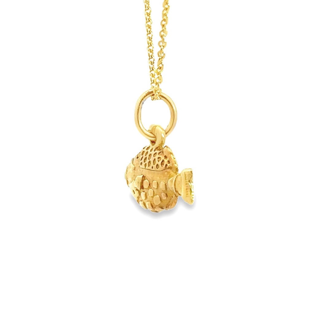Triggerfish Pendant In 18K Yellow Gold