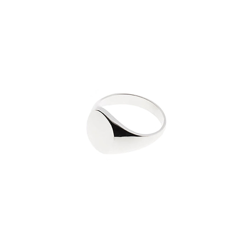 Ladies Oval Signet Ring In Silver