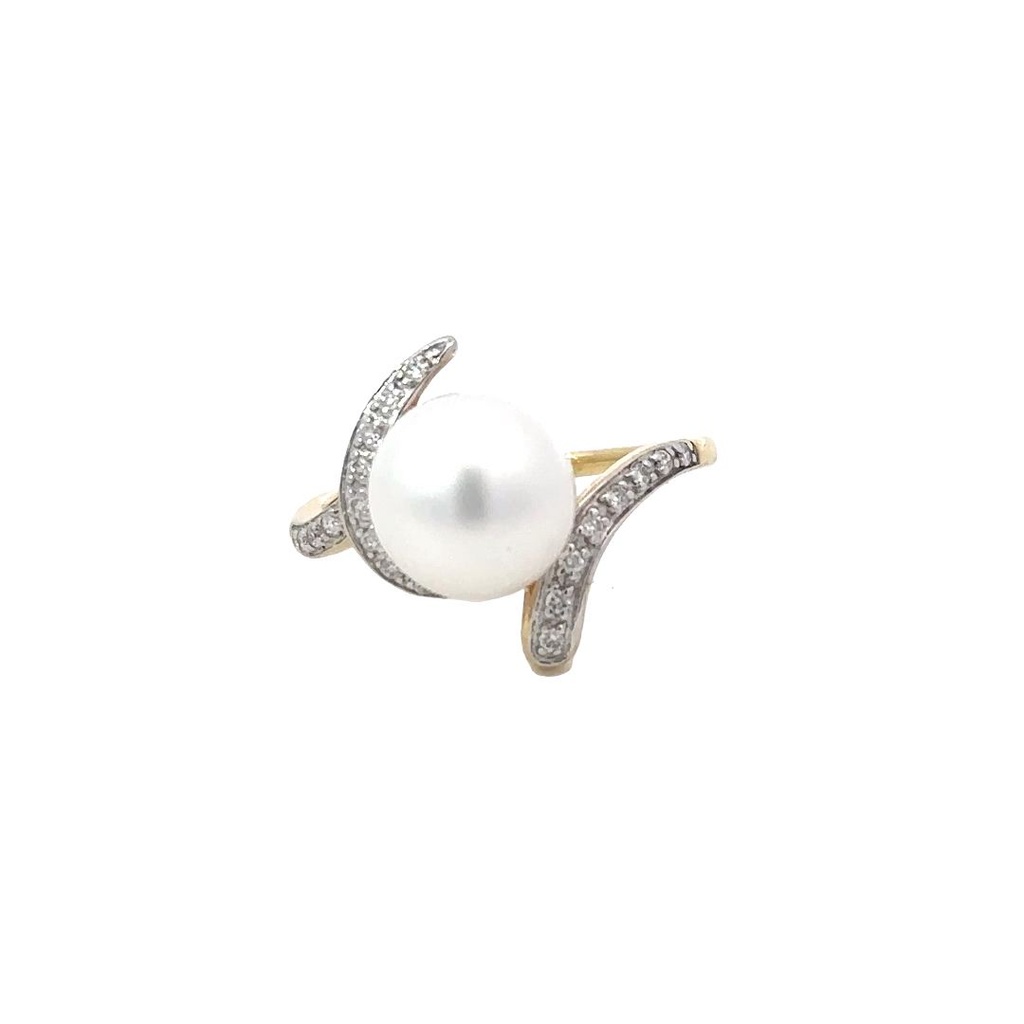 South Sea Pearl & Diamond Ring In 18K Yellow Gold