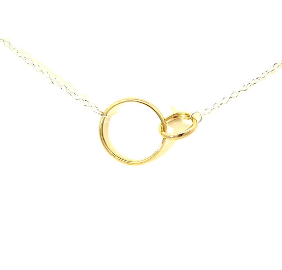 Petals Silver 'Friends' Circle Necklace
