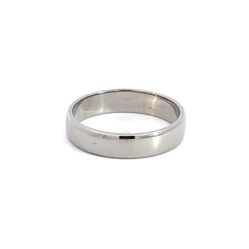 Wedding Ring | 18K Slightly Curved Profile