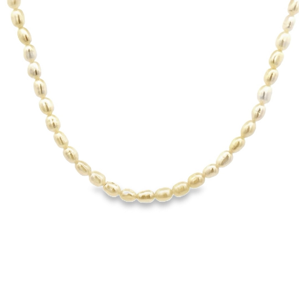 Pure Elegance: Delicate Freshwater Pearl Necklace