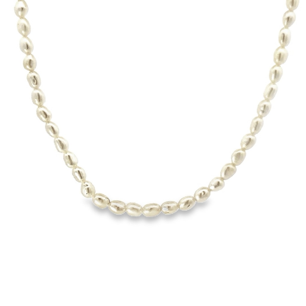 Pure Elegance: Delicate Freshwater Pearl Necklace
