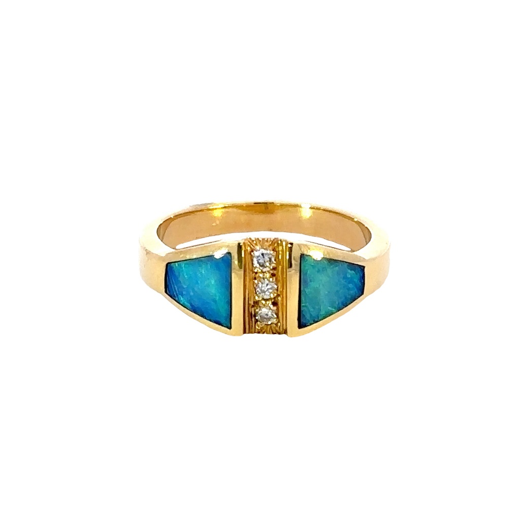 Opal And Diamond Ring | 18K