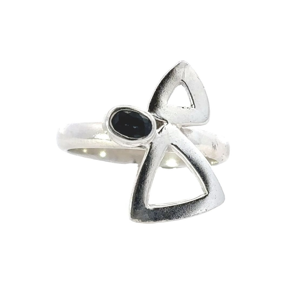 Ring with Sapphire & Angles In Sterling Silver
