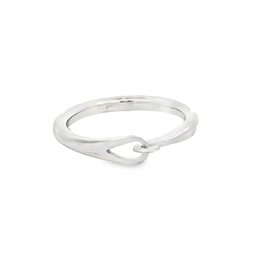 Ring | Hooked In Silver