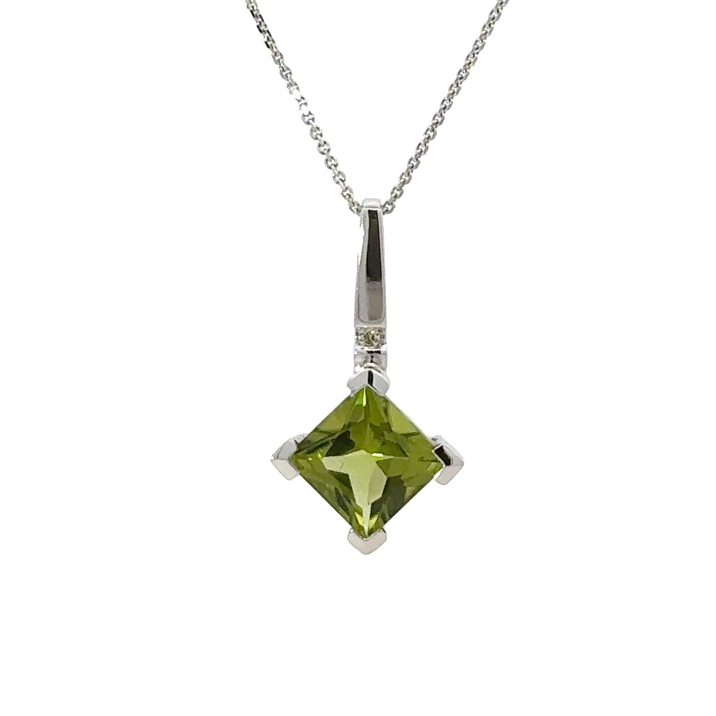 Peridot Pendant In 14K White Gold