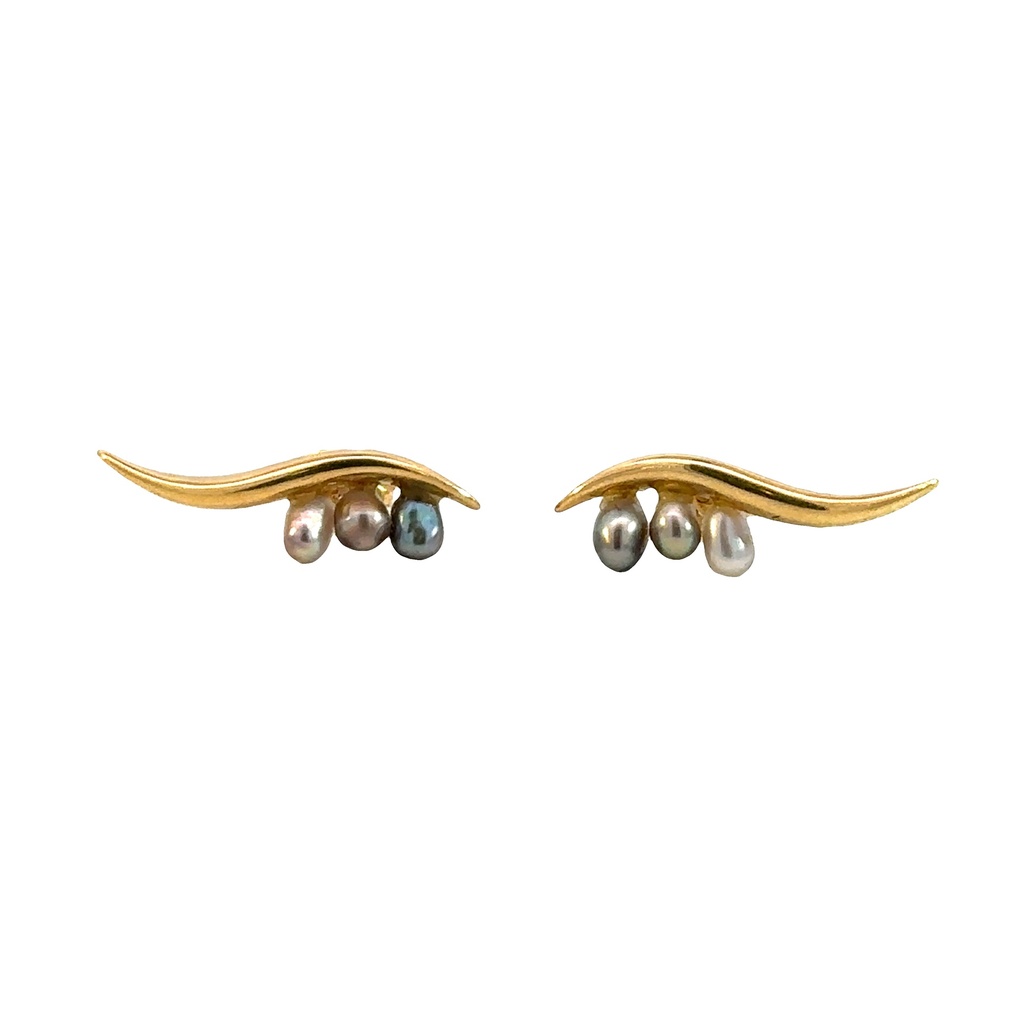 Pearl Stud Earrings In 18K Yellow Gold