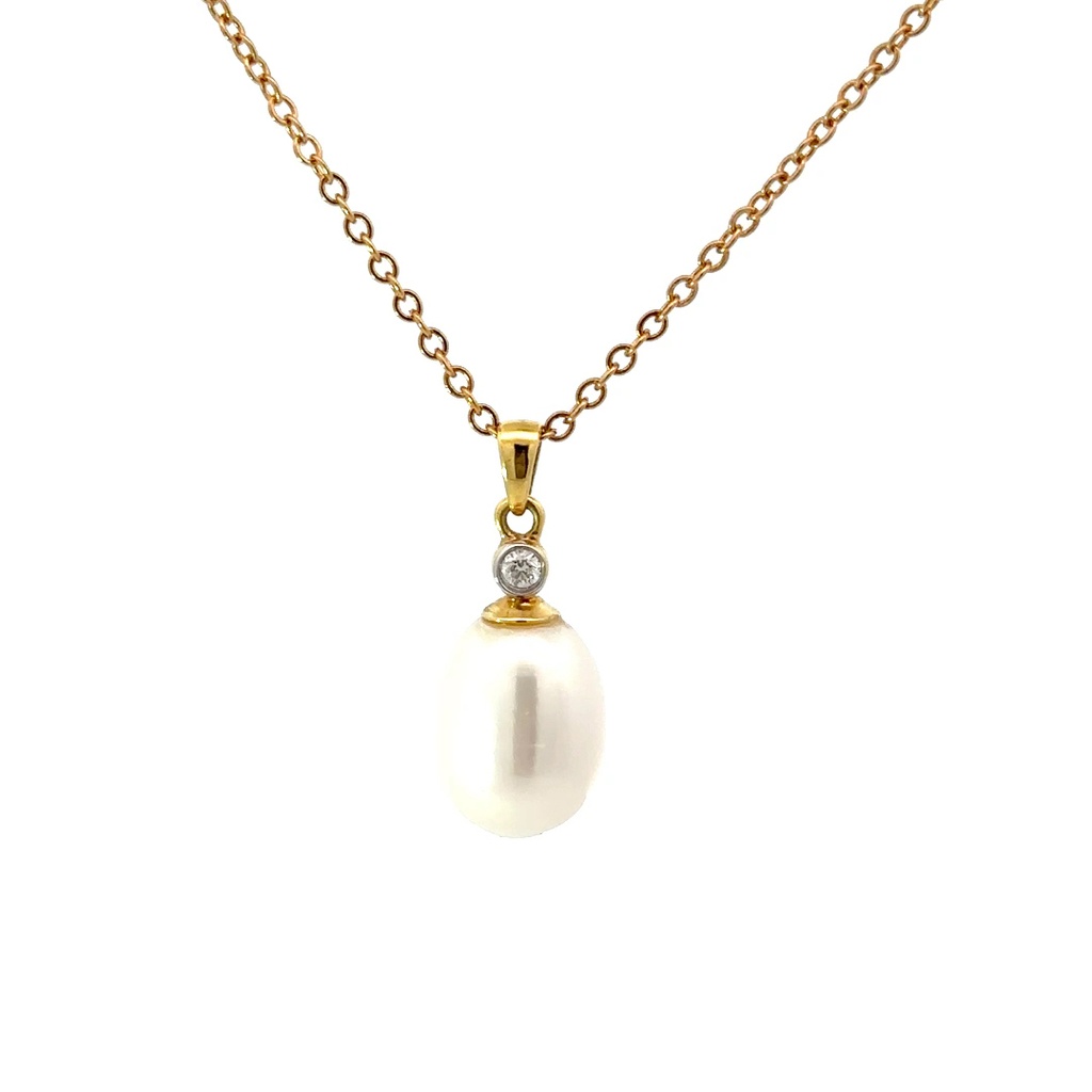 Fresh Water Pearl & Diamond Pendant In 18K Yellow Gold