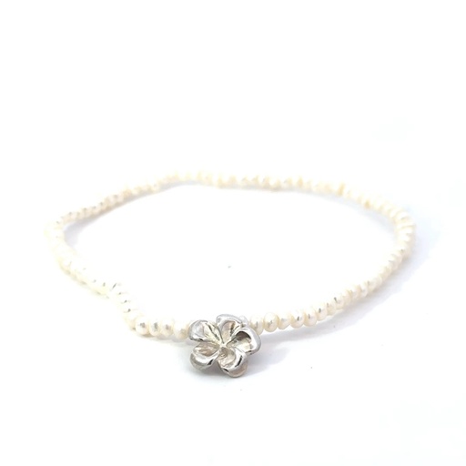[23455flower] Petite Pearl Bracelet With Silver Flower Charm