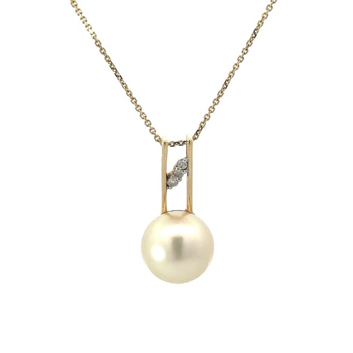[25572] Gold Pearl And Diamond Pendant | 14K Gold