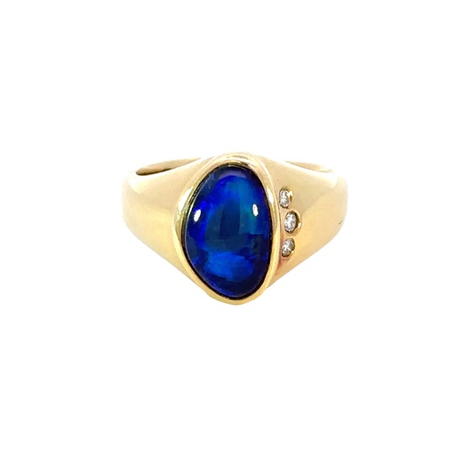 [000885] Elegant Ring With Radiant Opal & Sparkling Diamond Accents