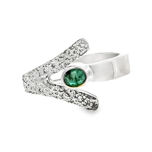 [001820] Ring With A Natural Emerald In Sterling Silver