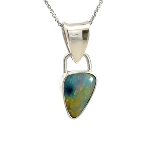 [001821] Doublet Opal Pendant Set In A Sterling Silver