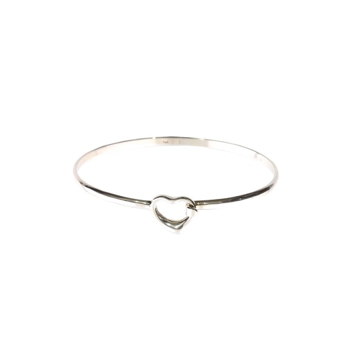 [002344] Silver Bangle With The Outline Of A Heart Clasp